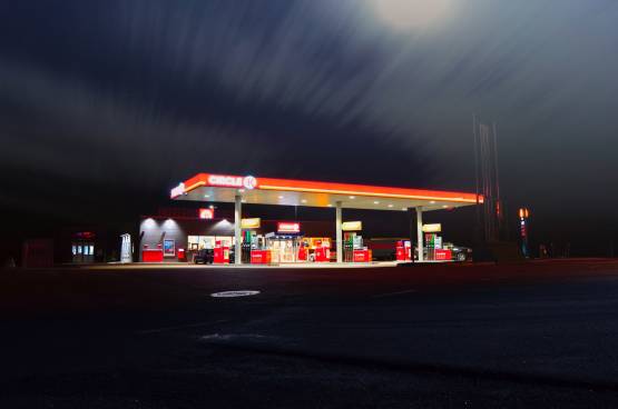 blur-dusk-evening-gas-station